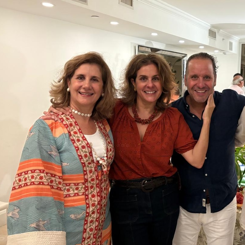 Maria Lucia, Mariana y Jorge Lloreda